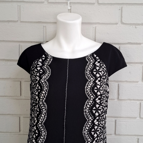JAX Black/White Lined Dress. Size 8 - Picture 2 of 9